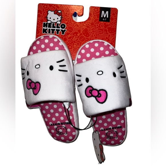 NWT Hello kitty Sanrio Plush slippers - Picture 4 of 8